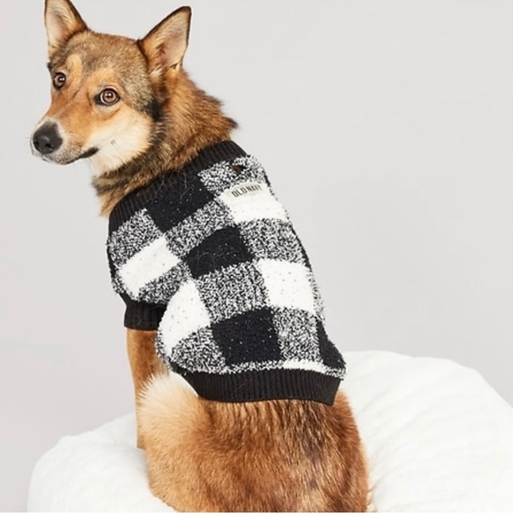 Old Navy Other - NEW Old Navy Cozy Printed Sweater for Pets in Black Buffalo Plaid SZ Large